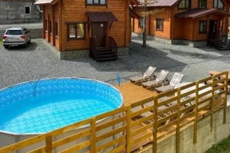 Кедровый двор