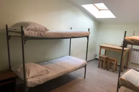 Место в 4-местном мужском номере с подселением (односпальные)