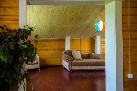 Дом 4-местный 4-комнаный с баней