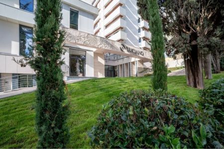 Главный вход