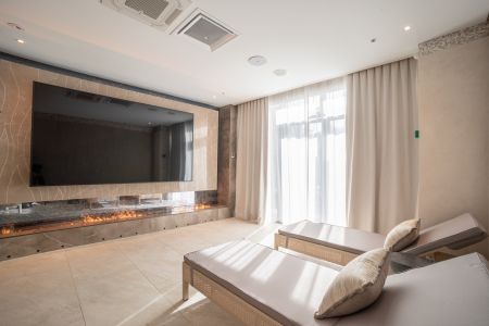 Главный вход