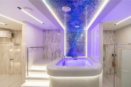 Главный вход