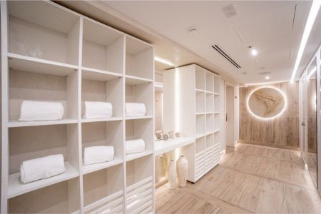 Главный вход