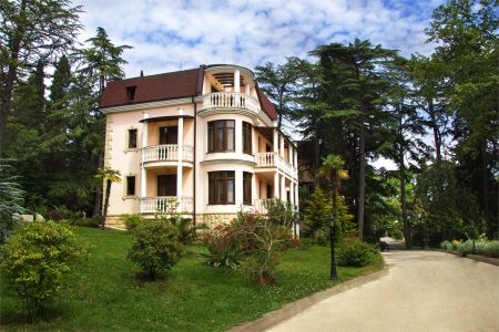 Главный вход