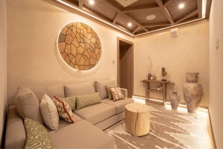 Главный вход