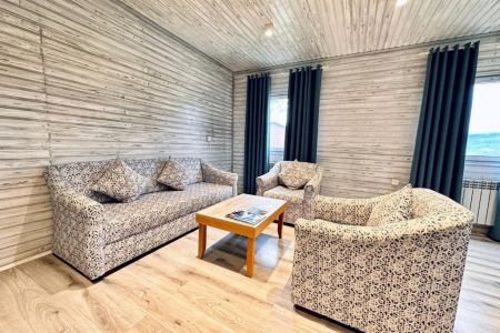 Deluxe 4-местный (с балконом)