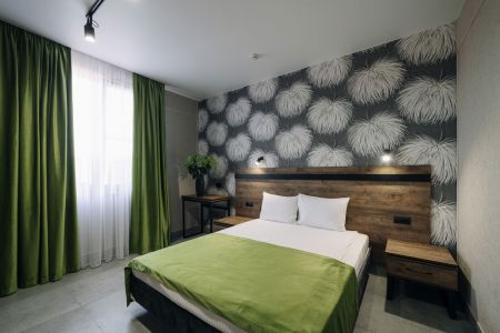 Люкс 4-местный 2-комнатный (с бассейном и кухней)