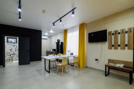 Люкс 4-местный 2-комнатный (с бассейном и кухней)