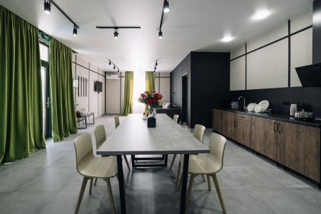 Люкс 4-местный 2-комнатный (с бассейном и кухней)