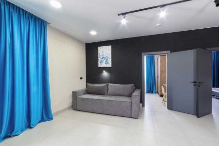 Люкс 4-местный 2-комнатный (с бассейном и кухней)