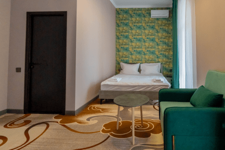 Полулюкс 2-местный (DBL/TWIN, с балконом)