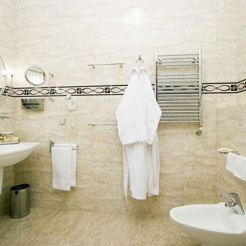 Отель «Атон»