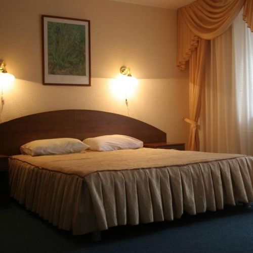 Гостиница "Алушта"