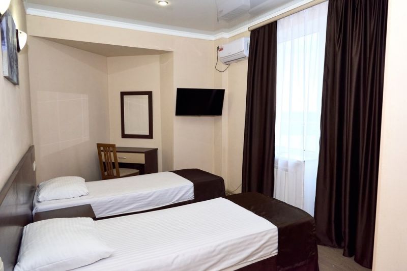 Стандартный мини 2-местный (с балконом)