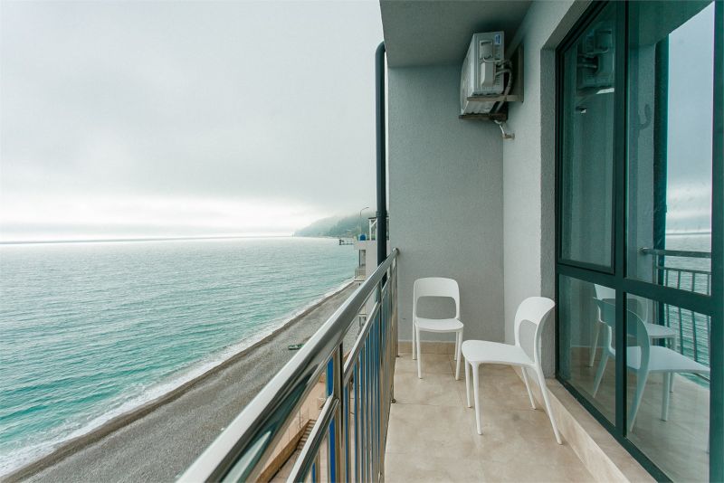 Комфорт 2-местный (TWIN с балконом, вид на море)