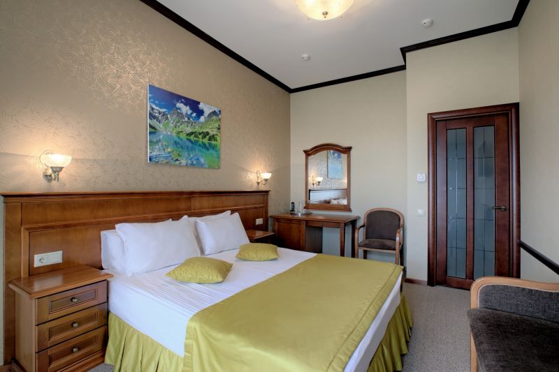 Стандартный 4-местный 2-комнатный 