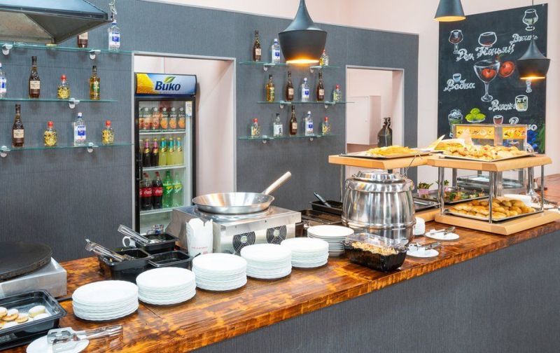 Питание по типу шведский стол