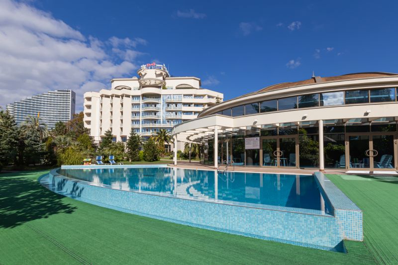 Территория, бассейн