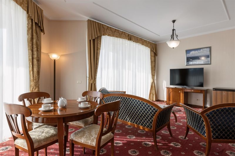 Люкс 2-местный 3-комнатный