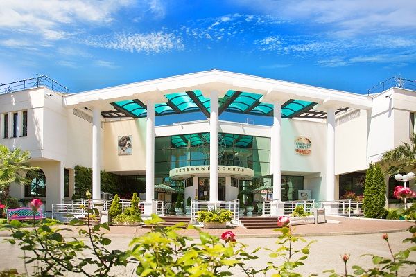 Территория. Лечебный корпус