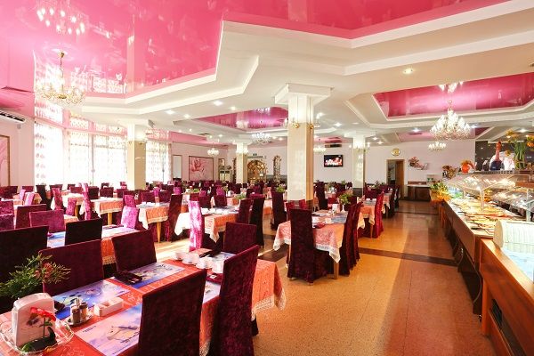 Ресторан. Зал "Зазеркалье"