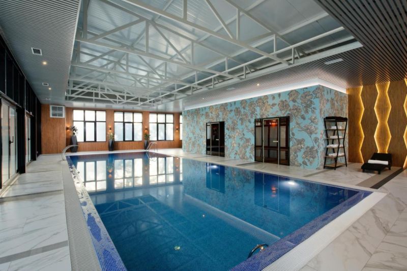 Крытый бассейн