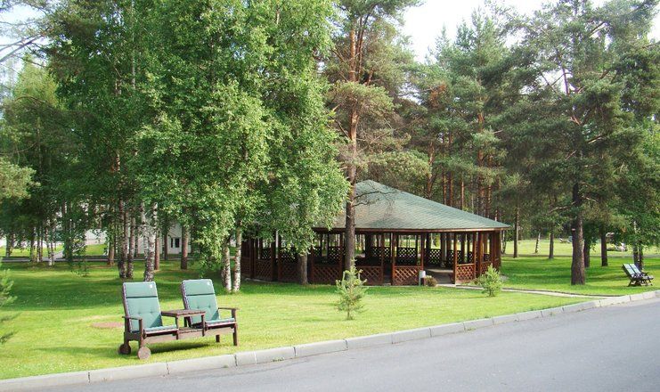 Территория с беседками