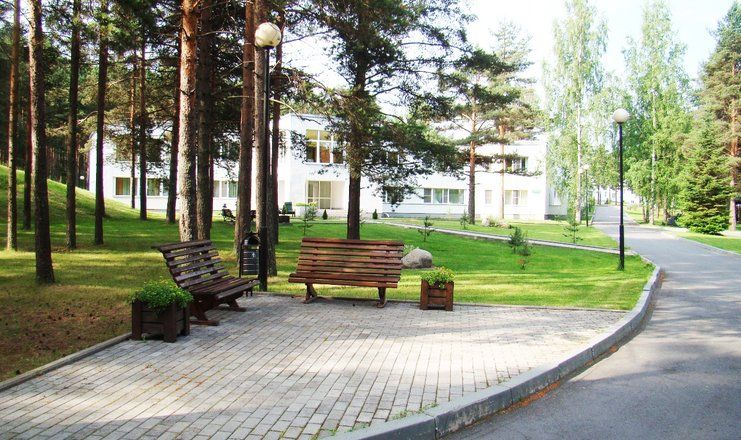 Территория с зонами для отдыха