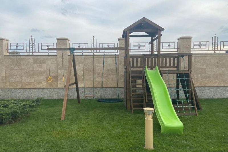 Детская площадка