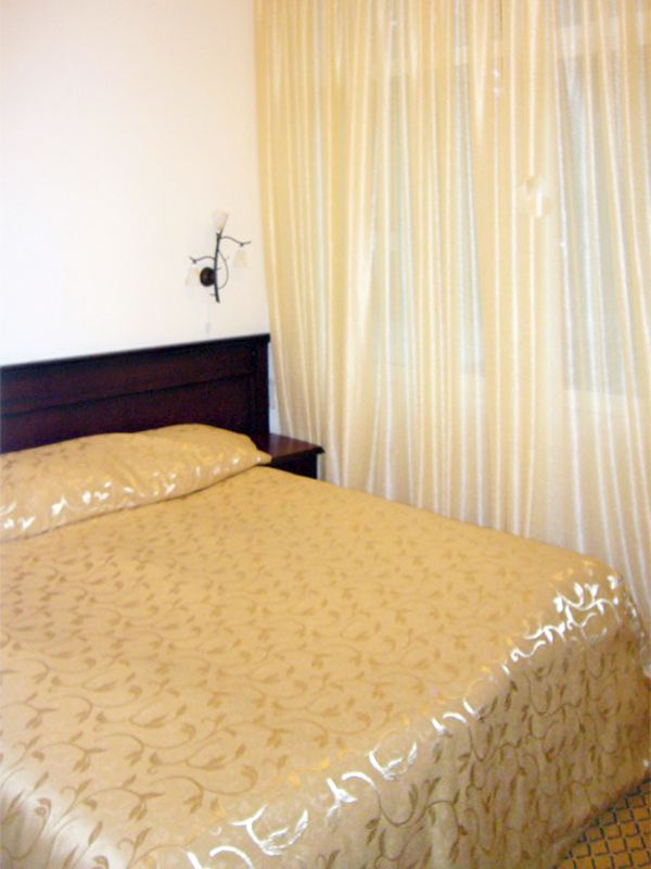 Повышенной комфортности 2-местный (№5 корпус А, Б двуспальная кровать)