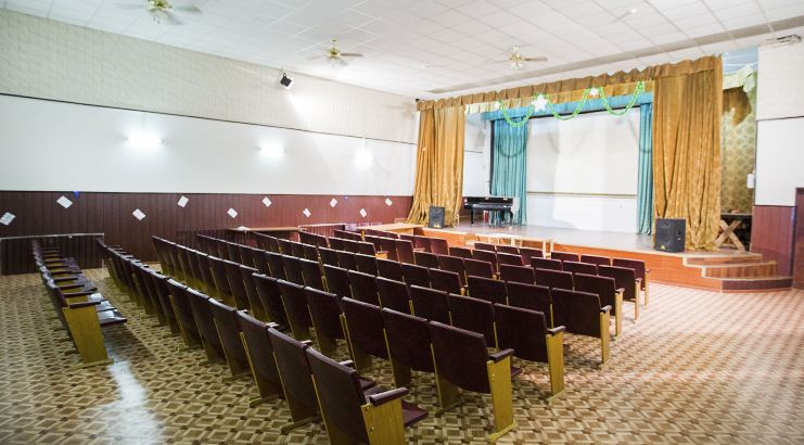 Актовый зал