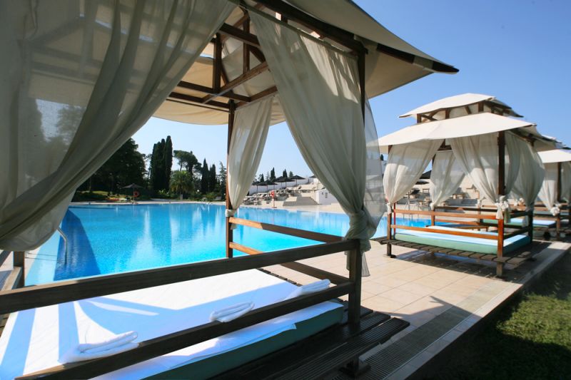 Открытый бассейн