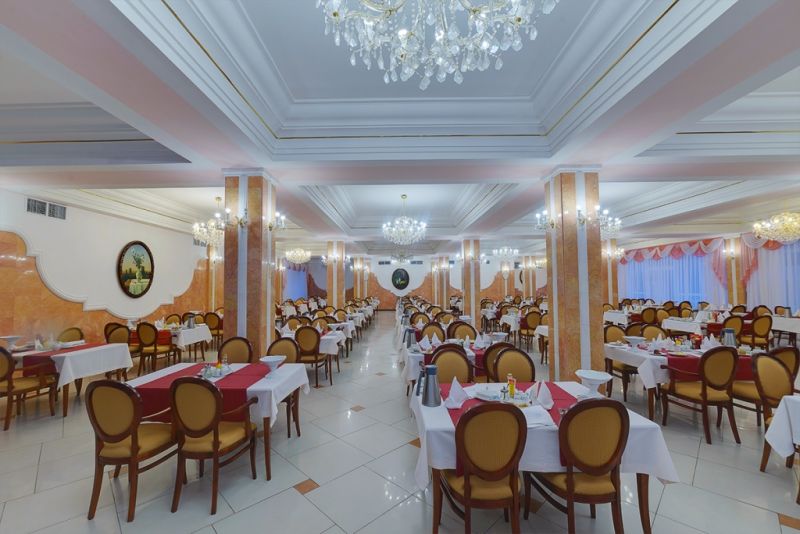 Обеденный зал