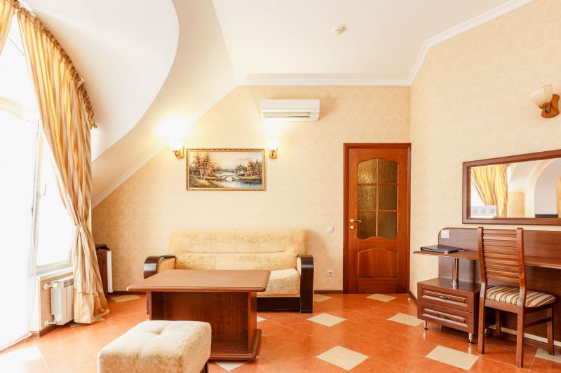 Люкс Семейный 2-местный 2-комнатный (корпус Улучшенный)