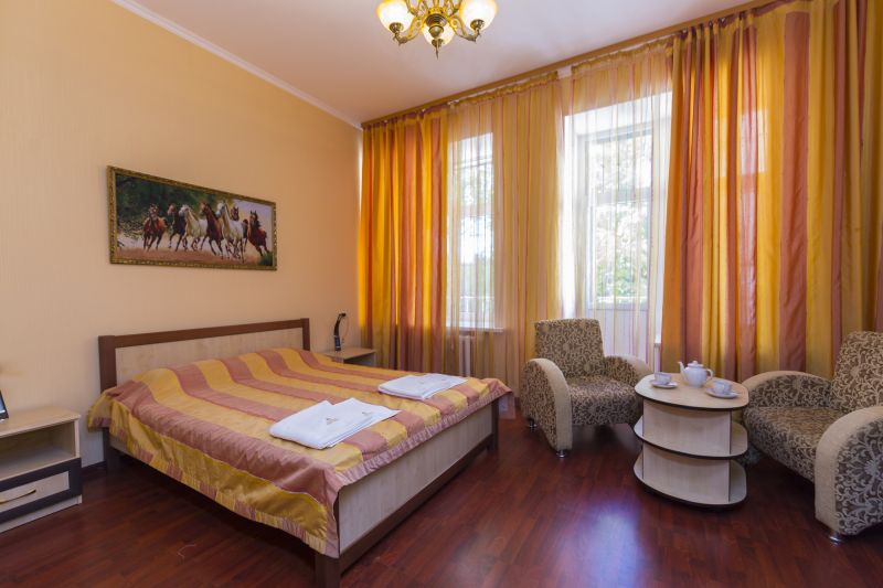 Полулюкс 2-местный 1-комнатный с балконом (Пл2м1к2) (1)