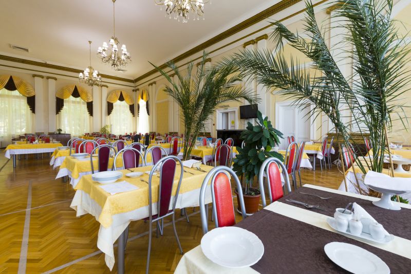 Санаторий_Кирова_столовая (1)