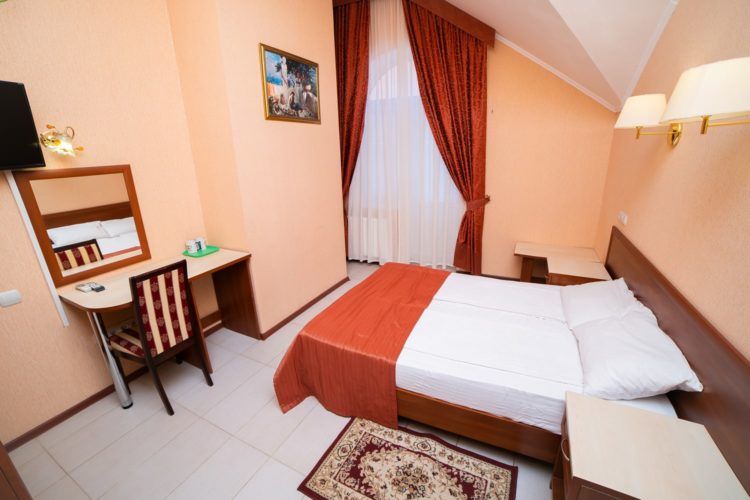 Стандартный 4-местный 2-комнатный