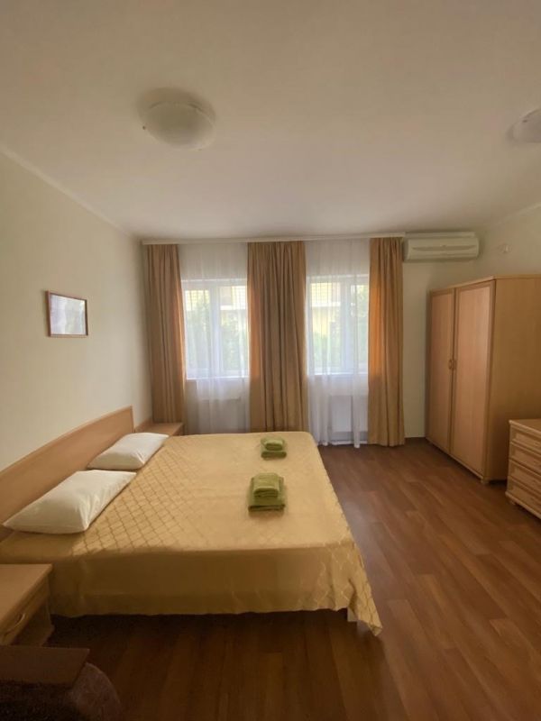 Полулюкс 2-местный 1-комнатный (корпус 3)