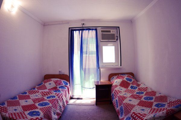 Эконом 2-местный (с кондиционером в отдельном здании)