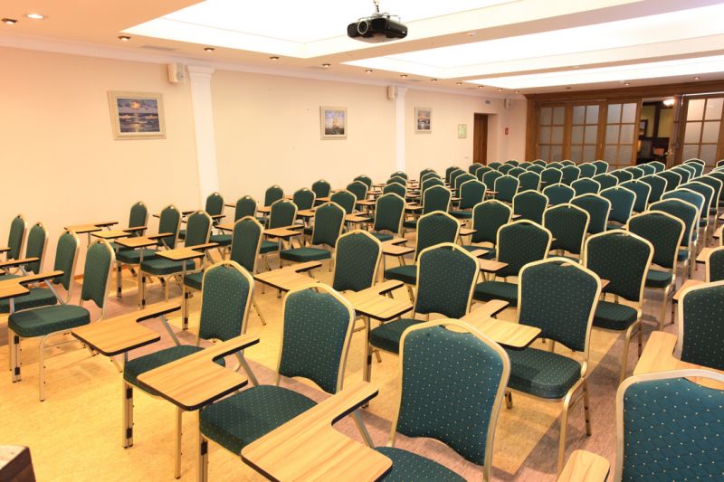 Конференц зал