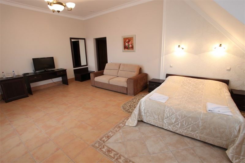 Семейный 3-местный