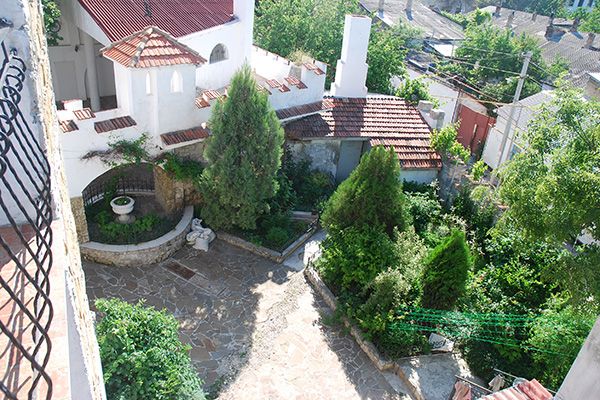 Внутренний дворик