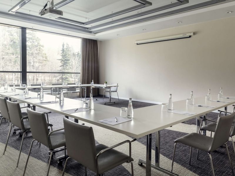 Конференц-зал