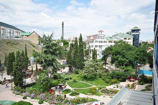 Вид из окна