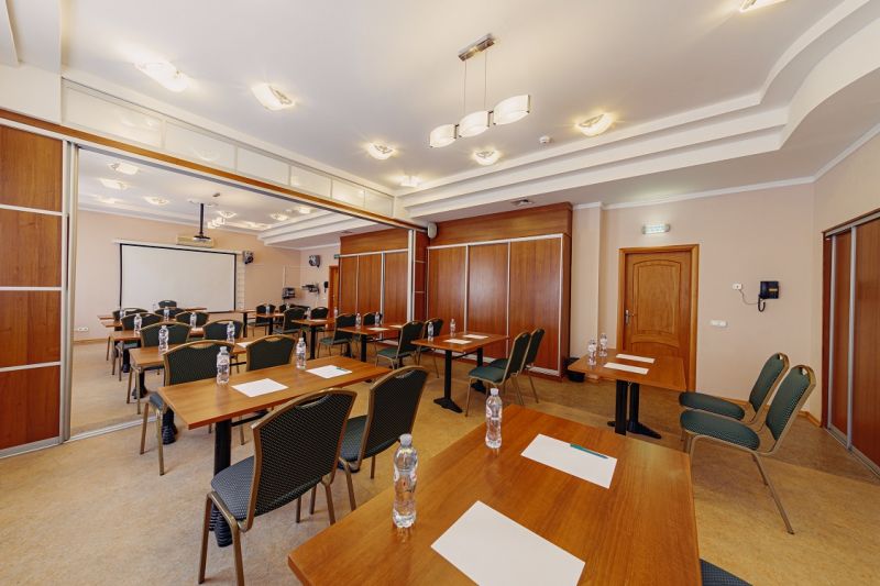 Большой конференц-зал