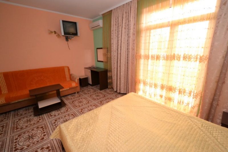 Стандартный Улучшенный 4-местный (с балконом)