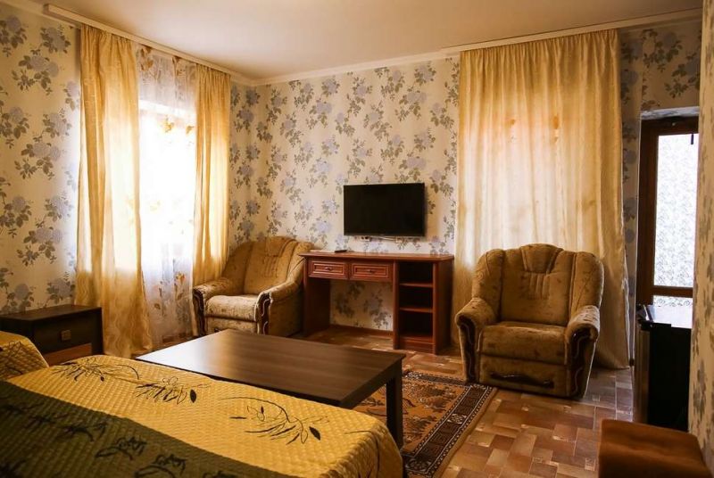 Полулюкс 3-местный