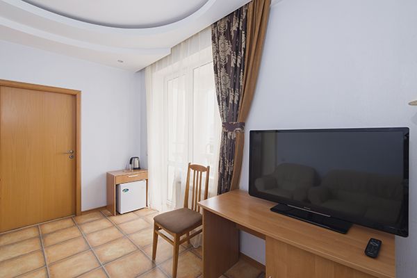 Люкс с 2 балк. (гостиная)