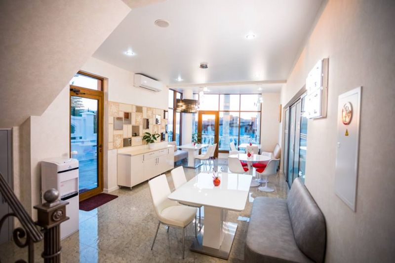 Зона отдыха-столовая