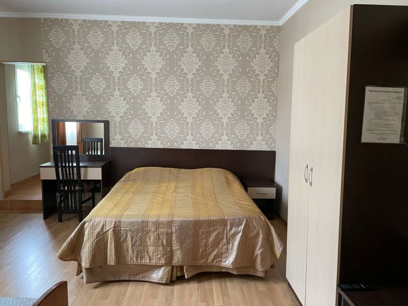 Студио 3-местный